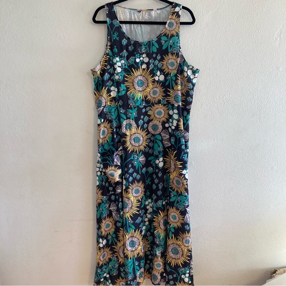 Beautiful sleeveless dress
